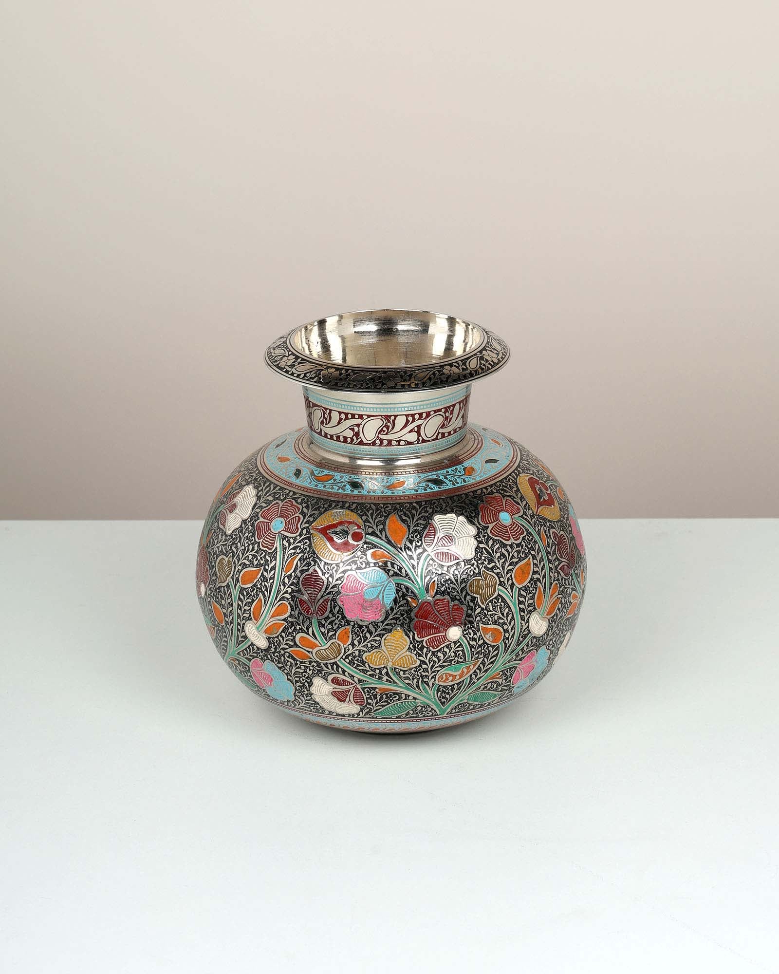 Aranya Vase By Dilshad Hussain