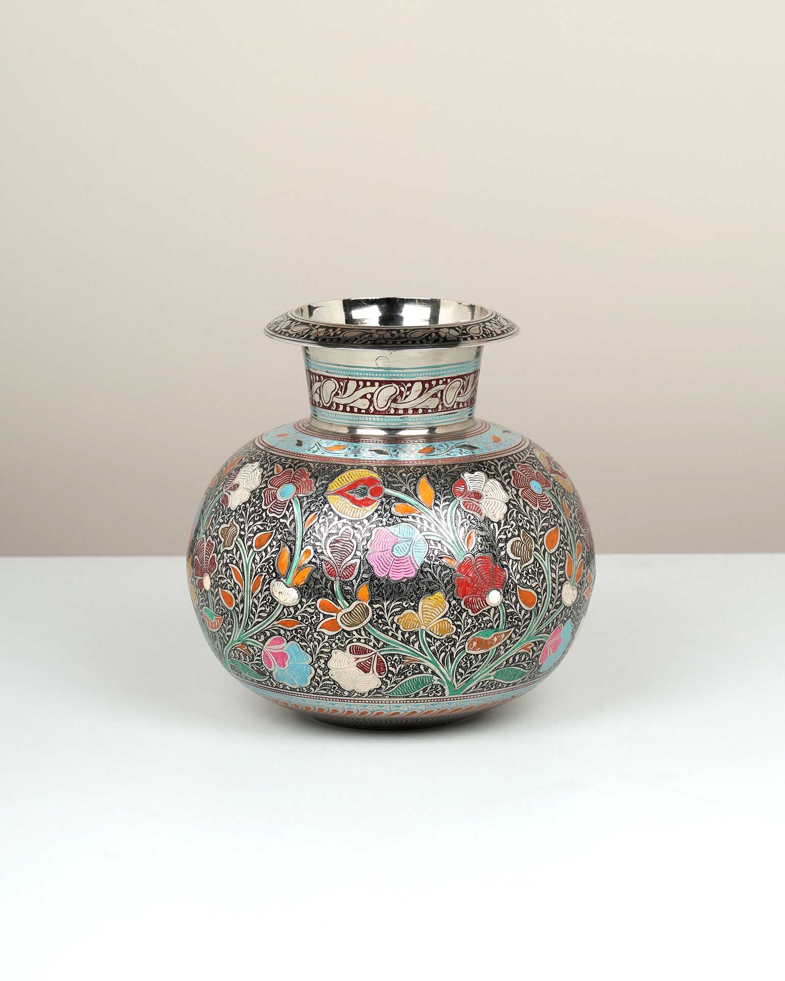 Aranya Vase By Dilshad Hussain