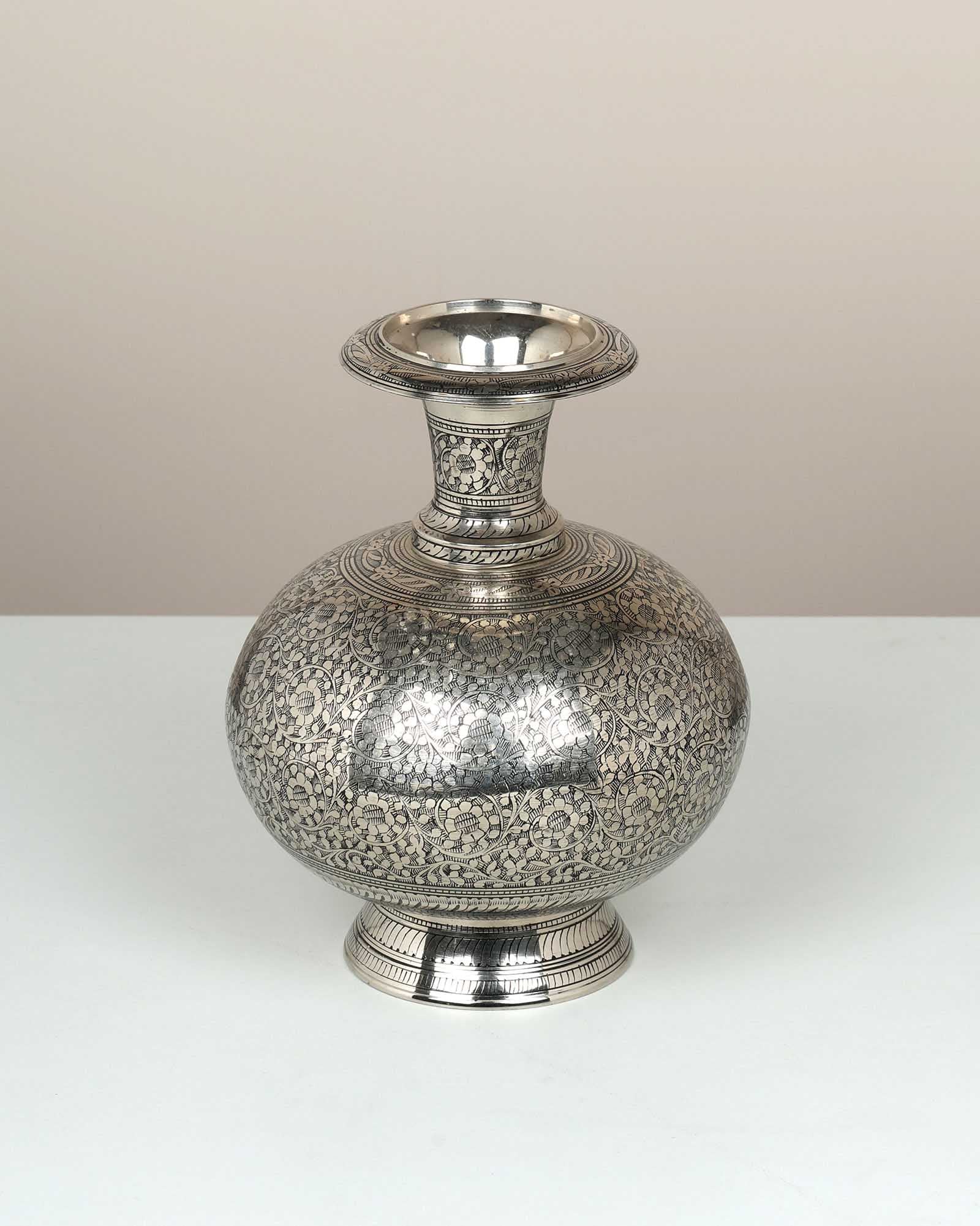 Upvan Vase By Dilshad Hussain