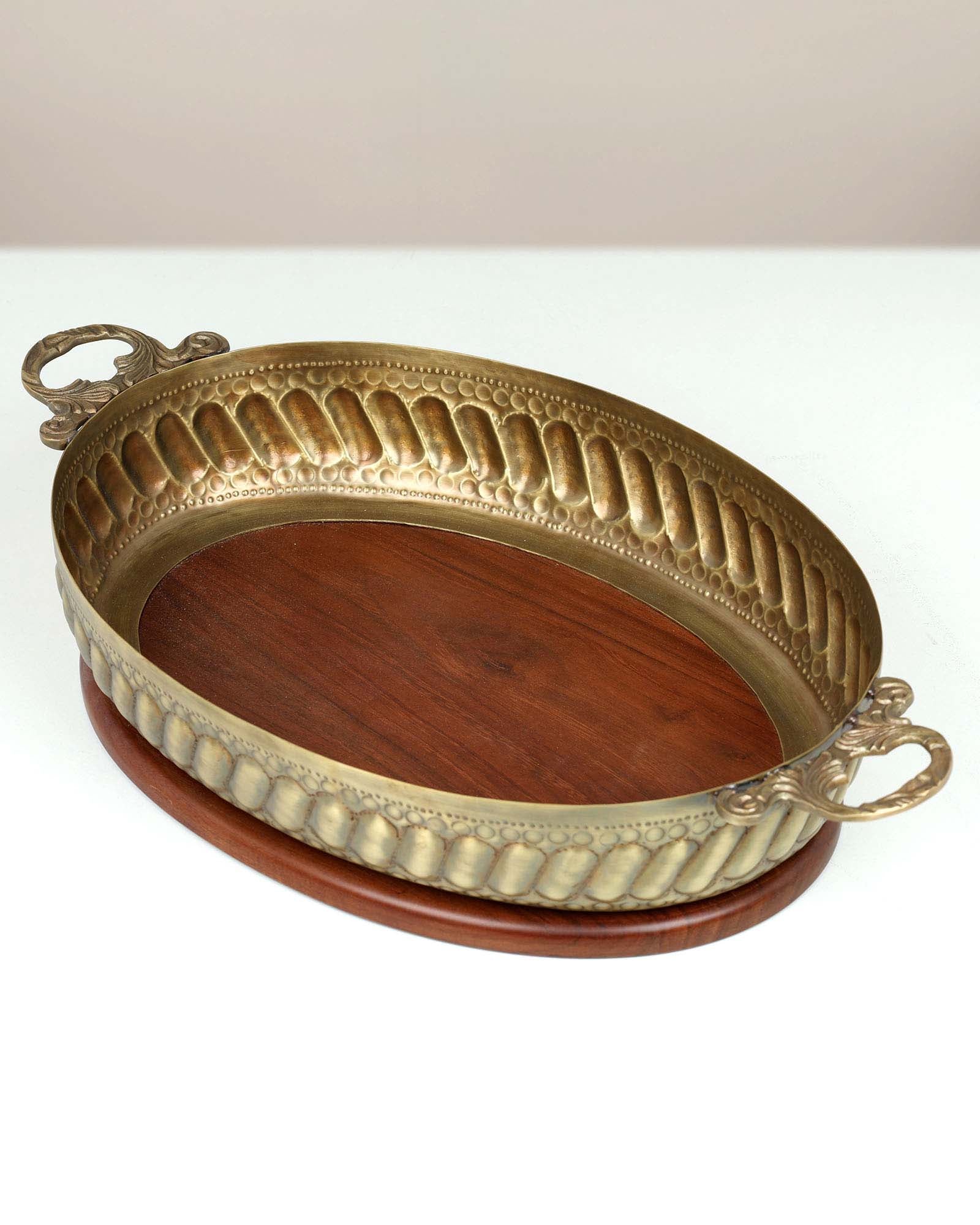 Selva Oval Tray – luxury decorative oval tray for serving and modern home décor.