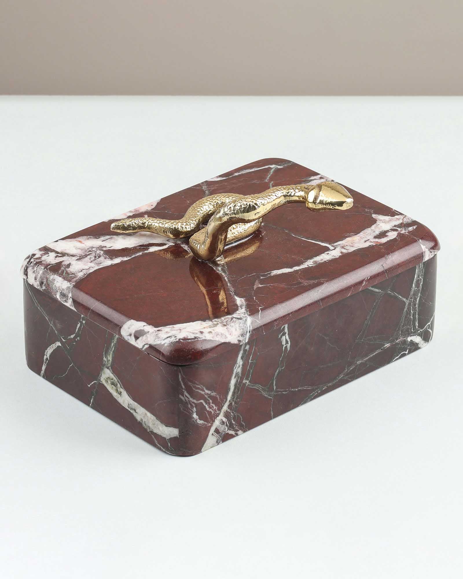 Leticia Box