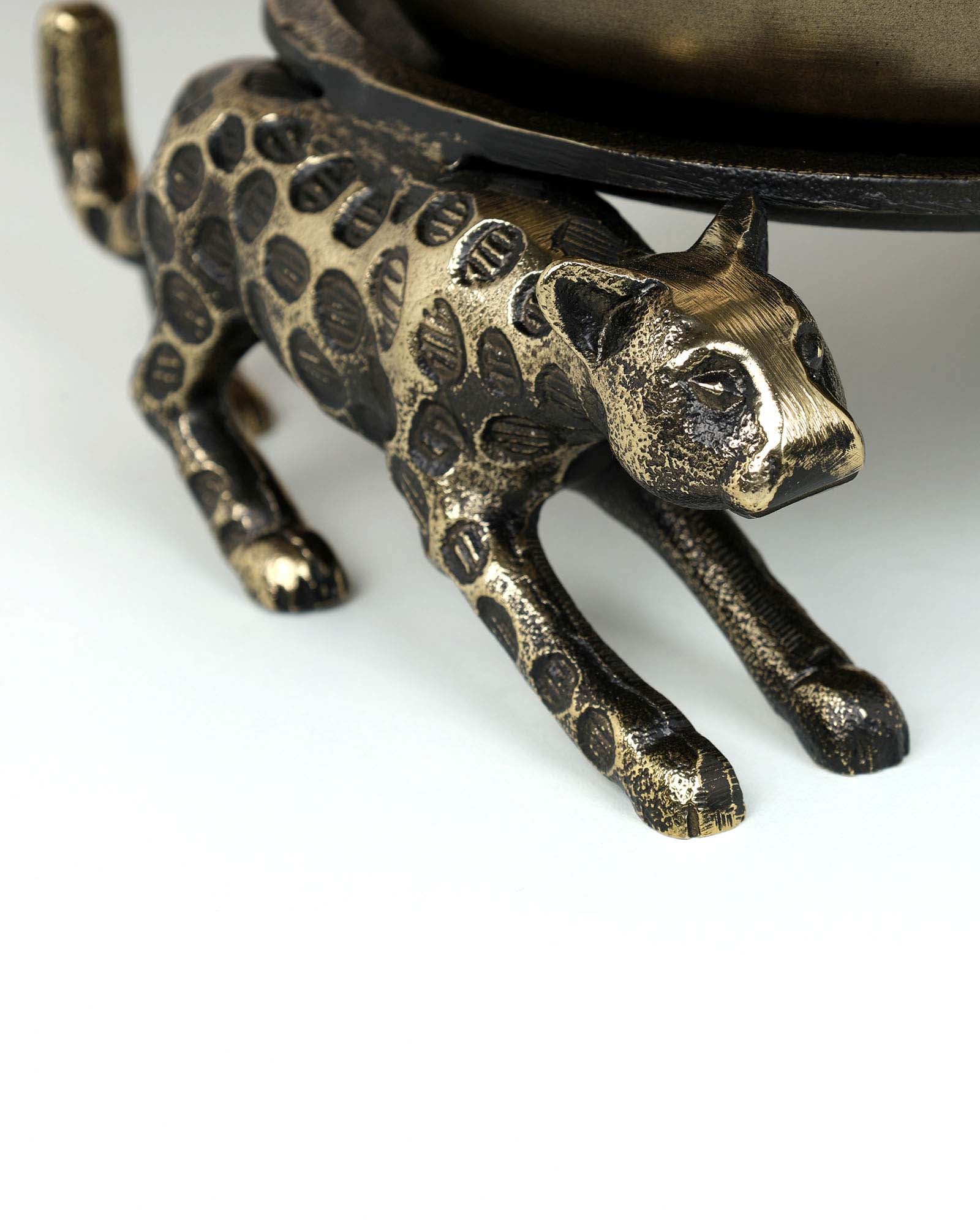 Leticia Panther Table Top Planter