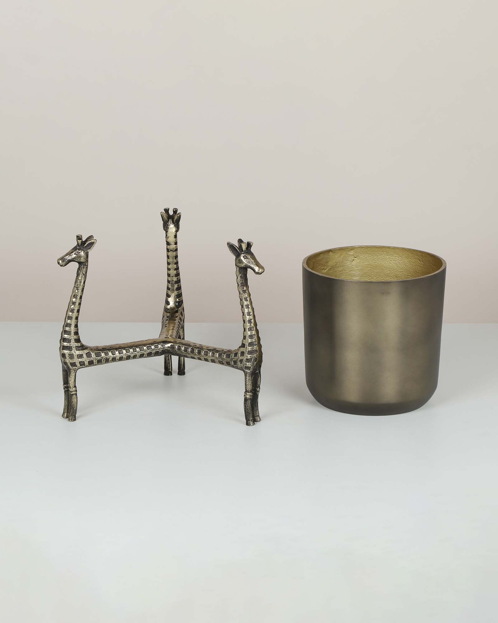 Leticia giraffe table top decorative planter for indoor home décor