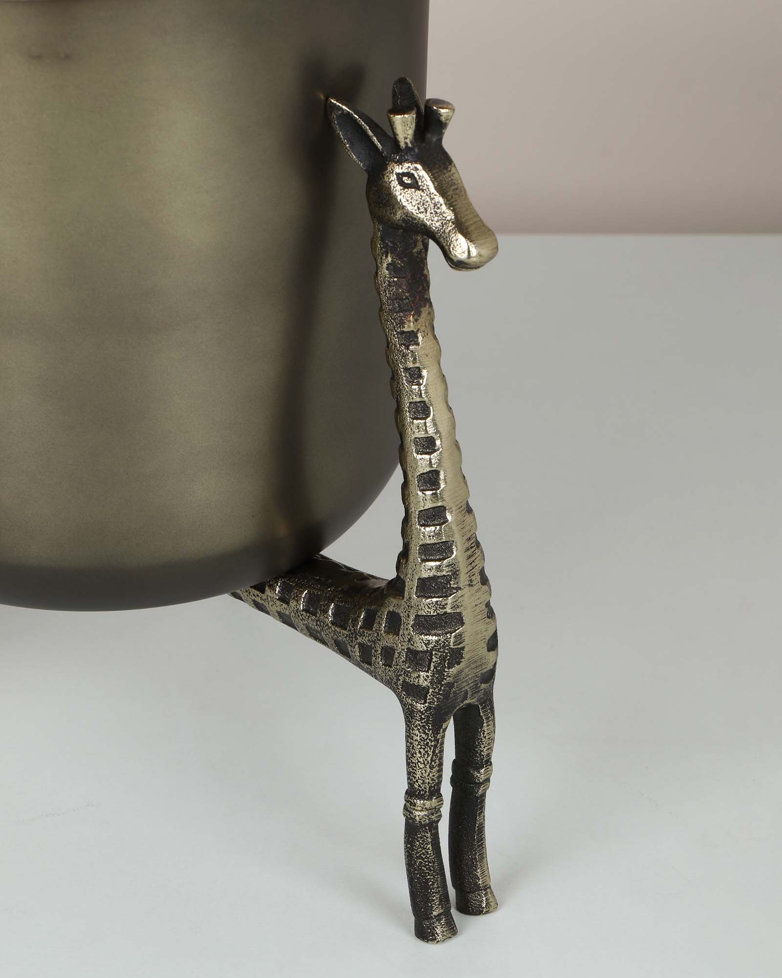 Leticia giraffe table top decorative planter for indoor home décor