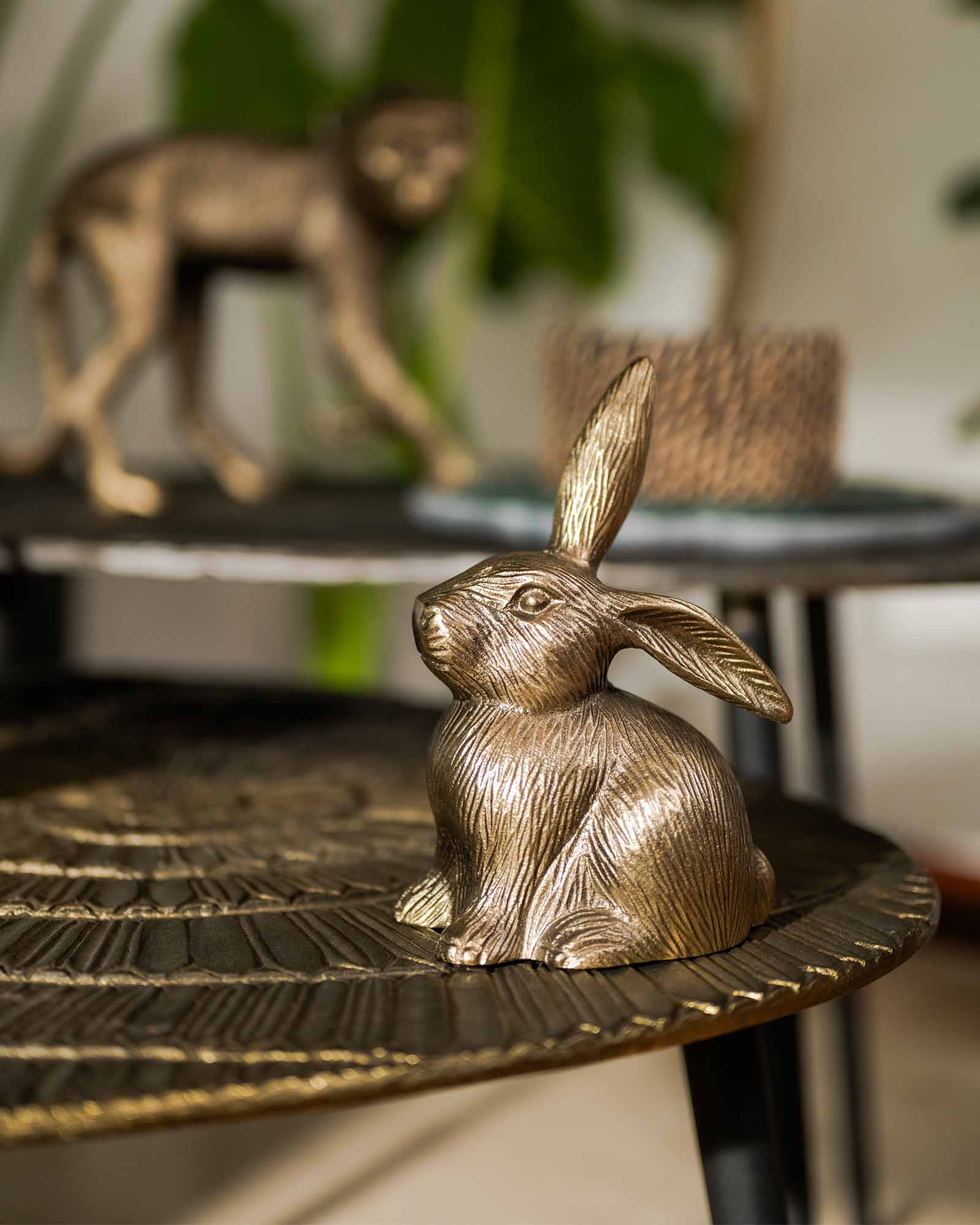 Conejo Ant. Gold Table Decor